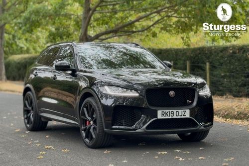 Jaguar F Pace