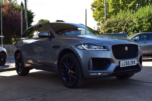 Jaguar F Pace