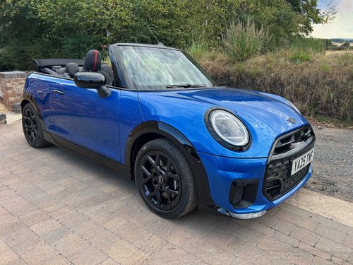 MINI Cooper Convertible