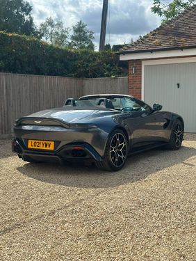 Aston Martin Vantage