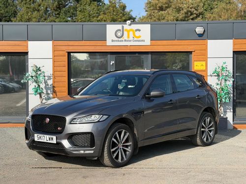 Jaguar F Pace