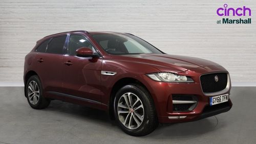 Jaguar F Pace