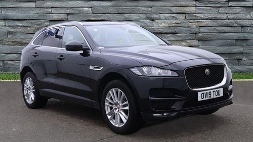 Jaguar F Pace