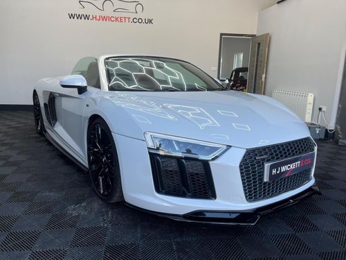 Audi R8