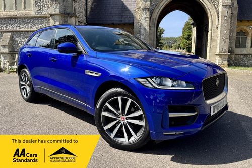 Jaguar F Pace