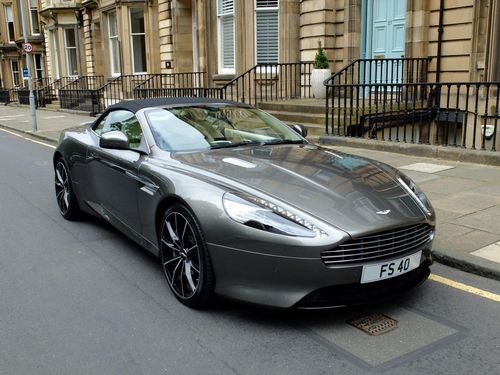 Aston Martin DB9