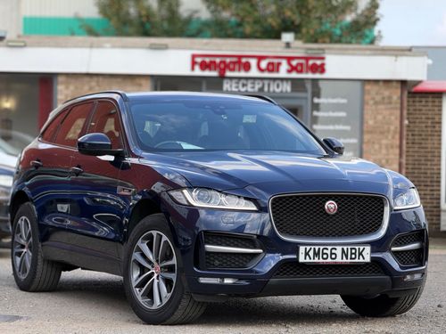 Jaguar F Pace