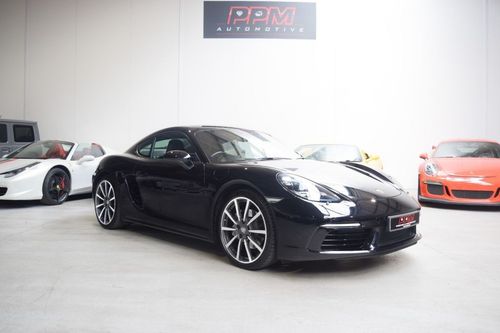 Porsche 718 Cayman