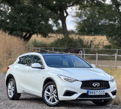 Infiniti Q30
