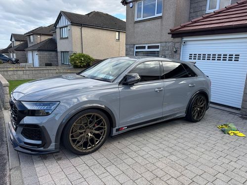 Audi RSQ8