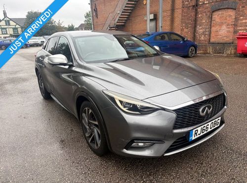 Infiniti Q30