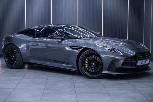 Aston Martin DB12