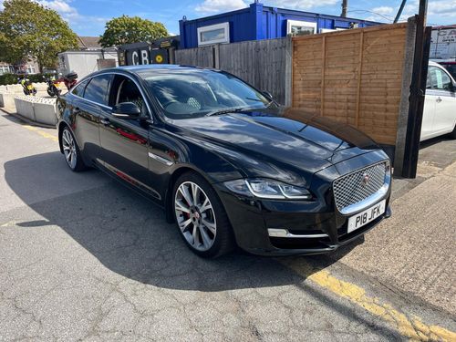 Jaguar XJ