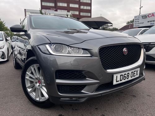 Jaguar F Pace