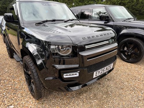 Land Rover Defender 90