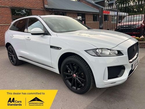Jaguar F Pace