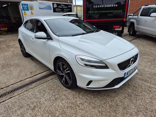 Volvo V40