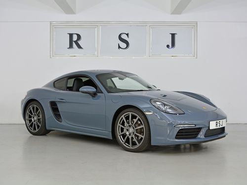 Porsche 718 Cayman