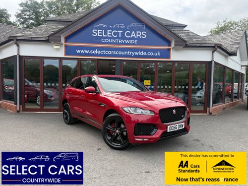 Jaguar F Pace