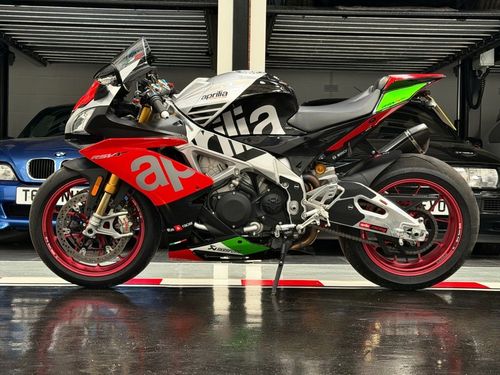 Aprilia RSV4