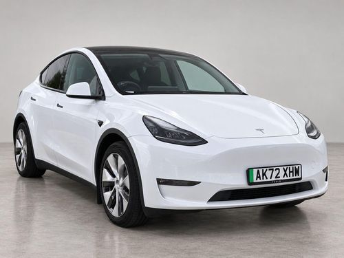 Tesla MODEL  Y
