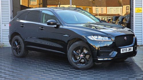 Jaguar F Pace