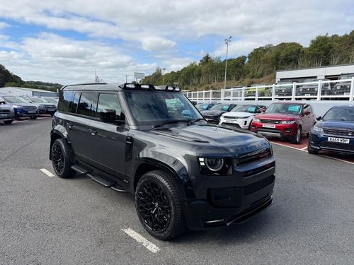 Land Rover Defender 110