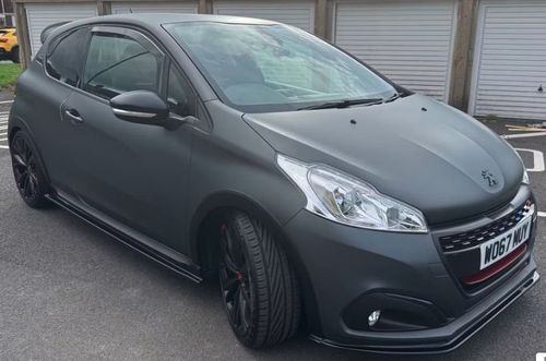 Peugeot 208