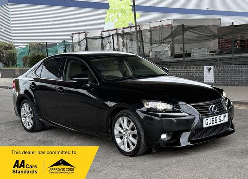 Lexus IS