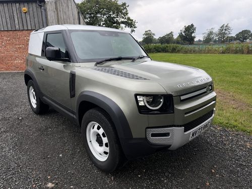Land Rover Defender 90