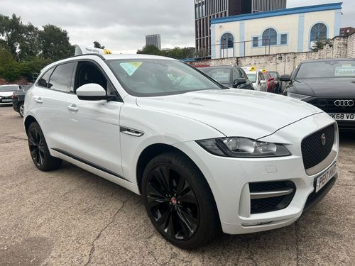 Jaguar F Pace