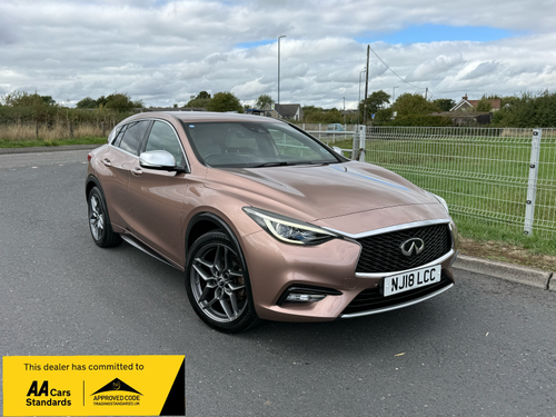 Infiniti Q30