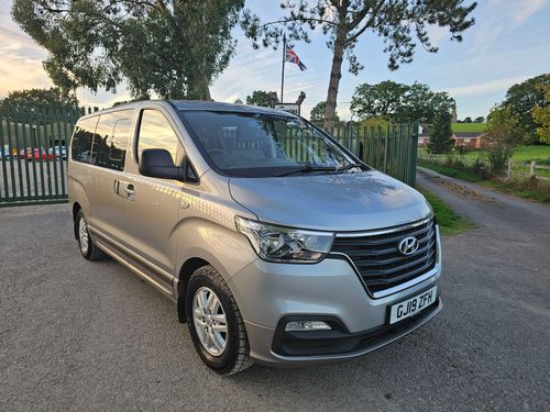 Hyundai i800