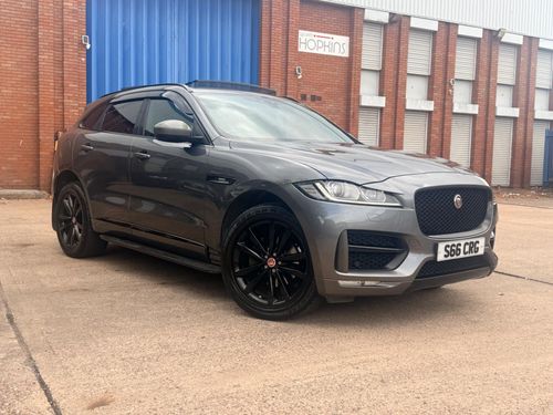 Jaguar F Pace