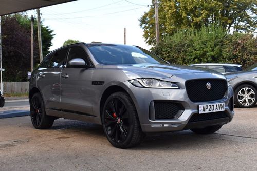 Jaguar F Pace