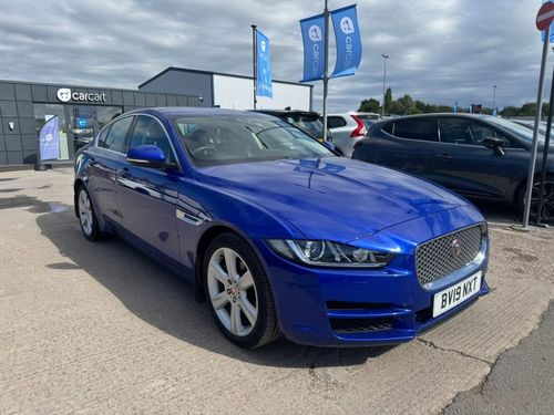 Jaguar XE