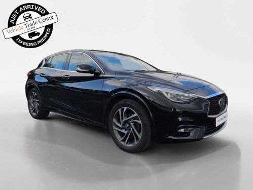 Infiniti Q30