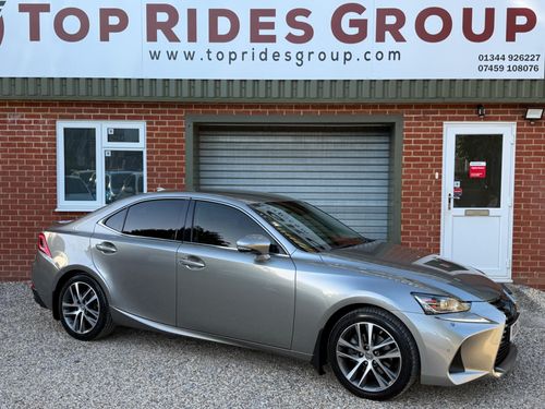 Lexus IS