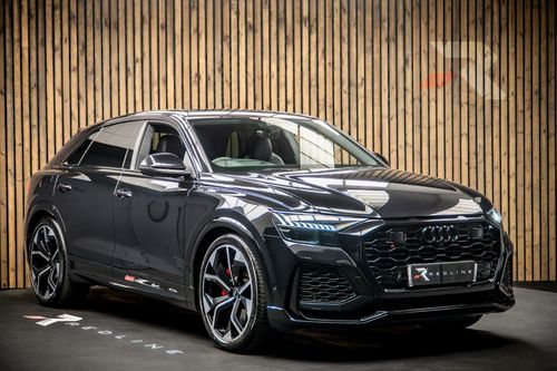 Audi RSQ8