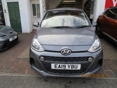 Hyundai i10