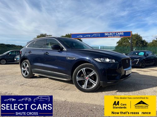 Jaguar F Pace