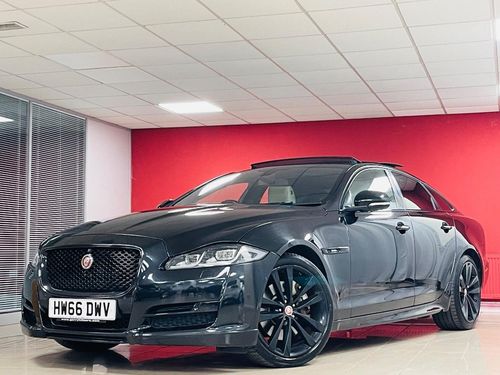 Jaguar XJ
