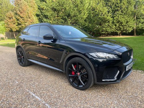 Jaguar F Pace