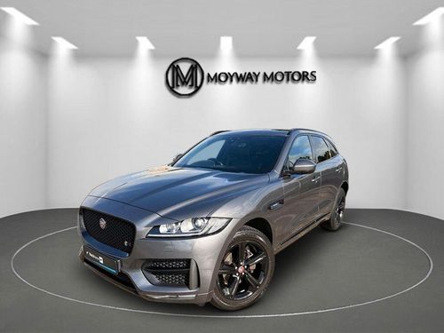 Jaguar F Pace
