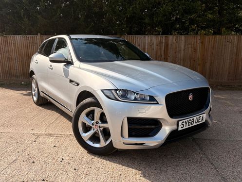 Jaguar F Pace
