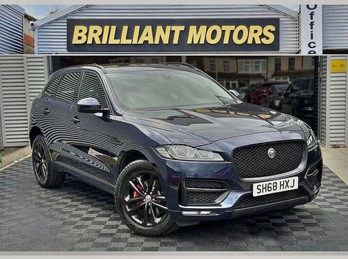 Jaguar F Pace