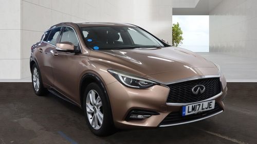 Infiniti Q30