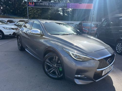Infiniti Q30