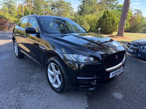 Jaguar F Pace
