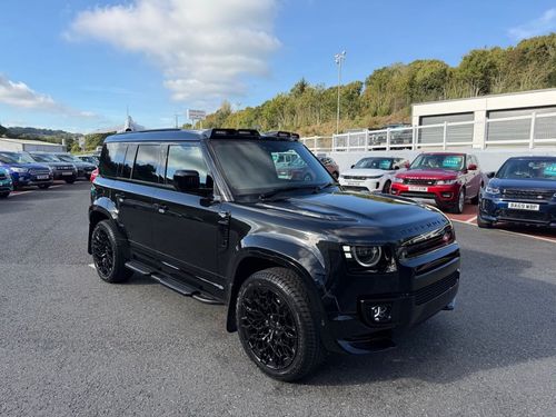 Land Rover Defender 110